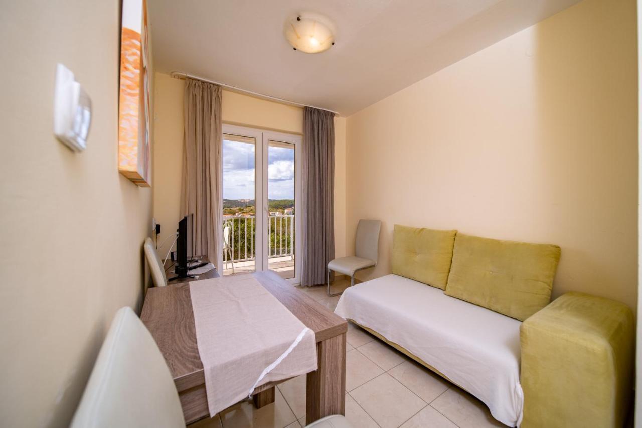 Apartments Stare Brajde Lopar Εξωτερικό φωτογραφία