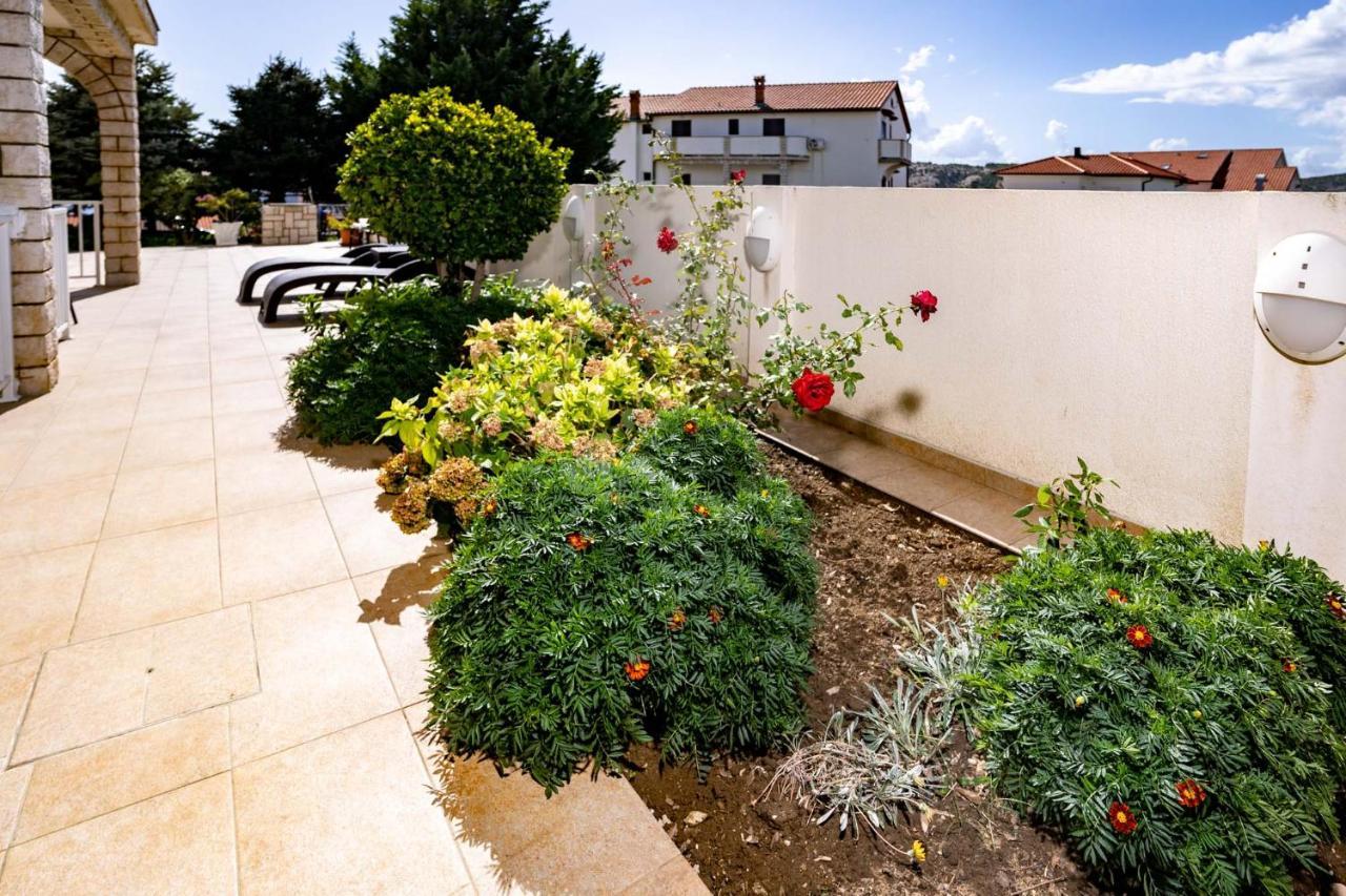 Apartments Stare Brajde Lopar Εξωτερικό φωτογραφία